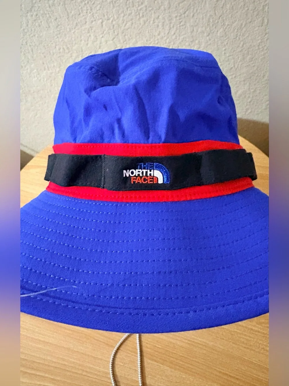 The North Face TNF Class V Brimme Bucket Hat Cap UPF 40+ Size L/XL Blue Red NWT